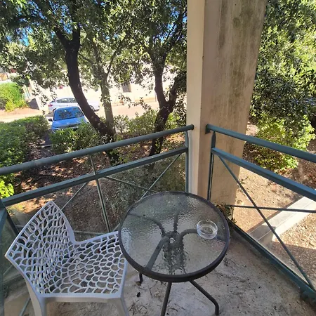 Full Equipe Quartier Du Golf Vacquerolles 4 Couchages 50m2 *